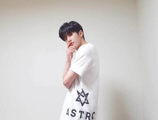 Astro Side Print Tee